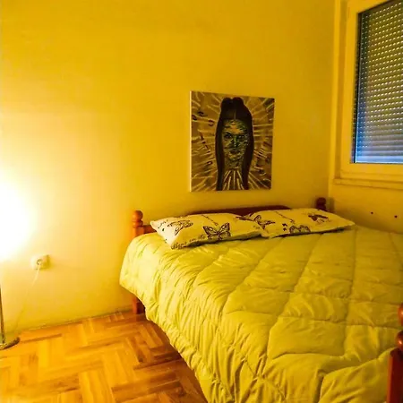 Art Flat * Μπάνια Λούκα